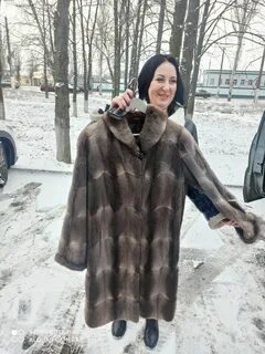 Мама подарила шубу