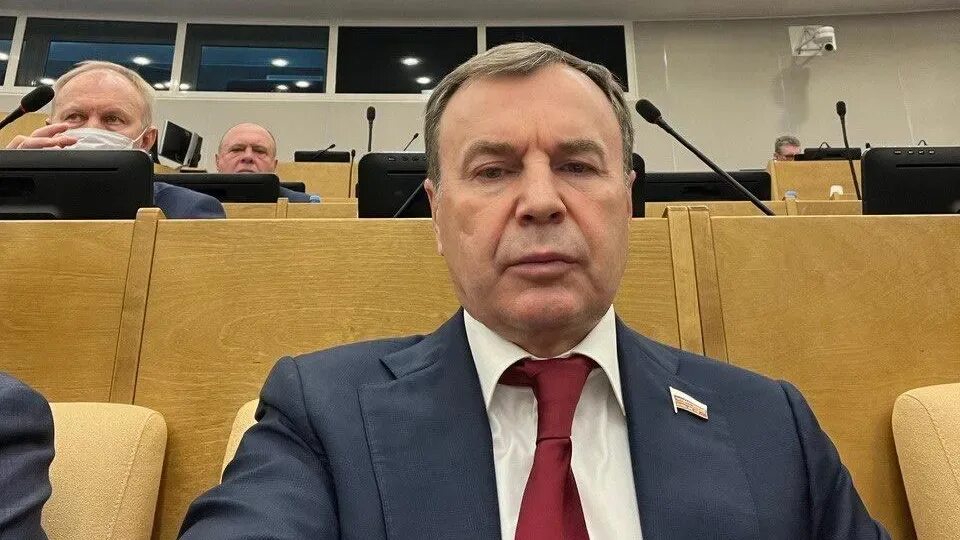 Кандидат в госдуму возраст. Депутаты госдумы от красноярского края. Депутат госдумы от красноярского края. Депутаты госдумы от красноярского края еремин. Зубарев депутат.