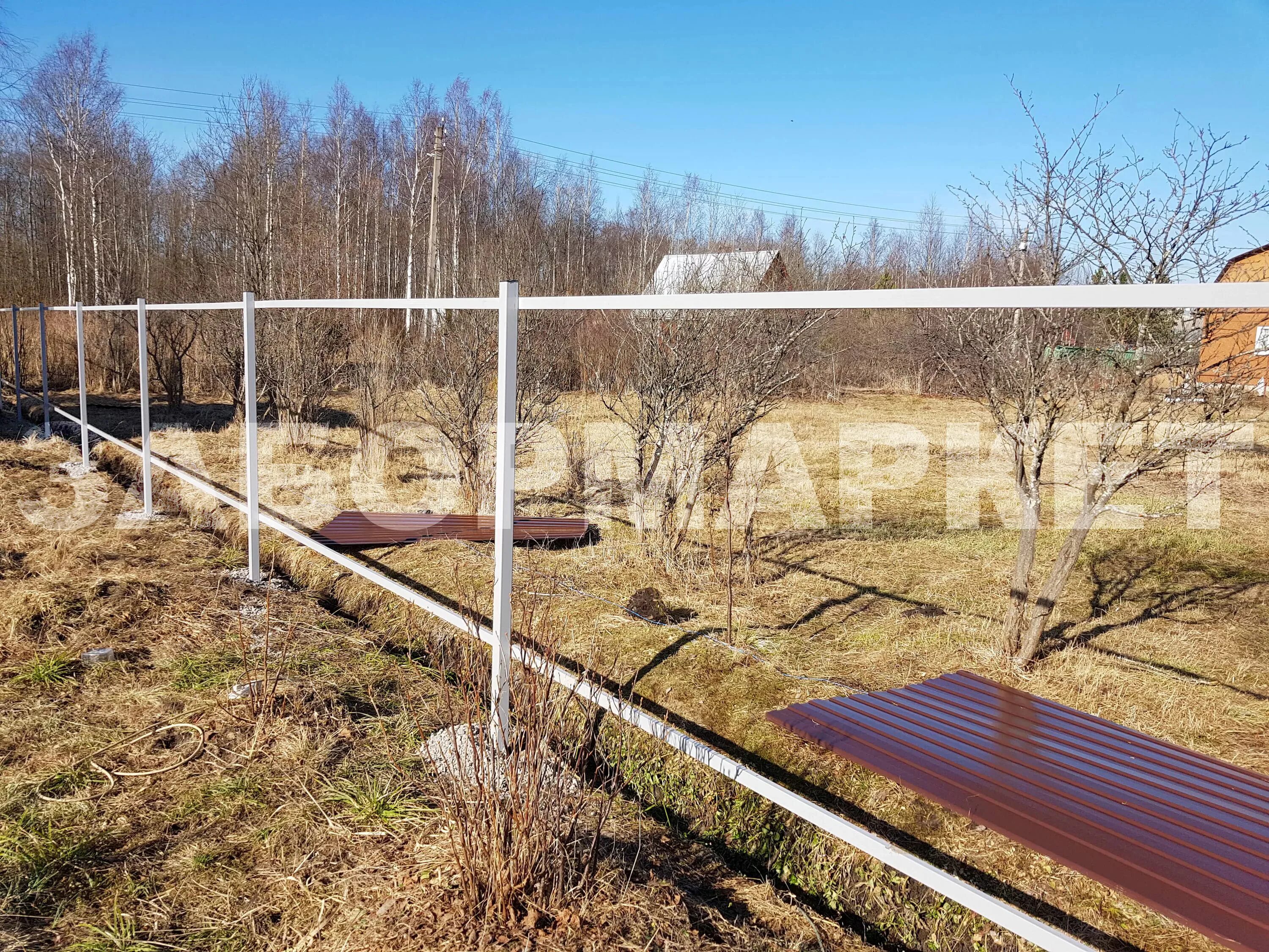 Каркас забора под профлист. Каркас забора. Каркас забора под ключ. Каркас забора. Каркас из труб под забор.