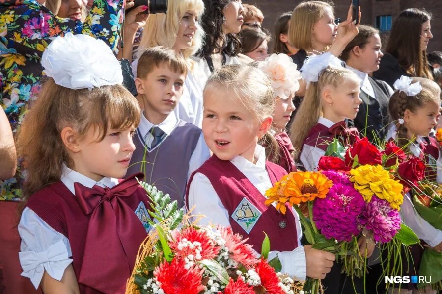 Будет ли открыты школы. Школа Кузбасс. Первоклассник Кузбасса. Учитель Кузбасса. 1 Сентября каждому школьнику в Кузбассе.