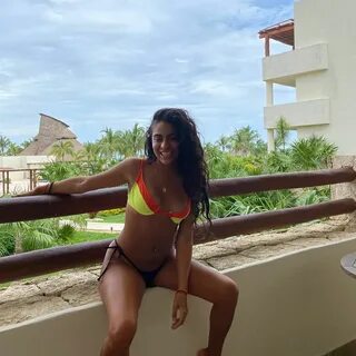 Jessie Reyez, Text Me, Bikinis, Swimwear, Wife, Supportive, Beach... 