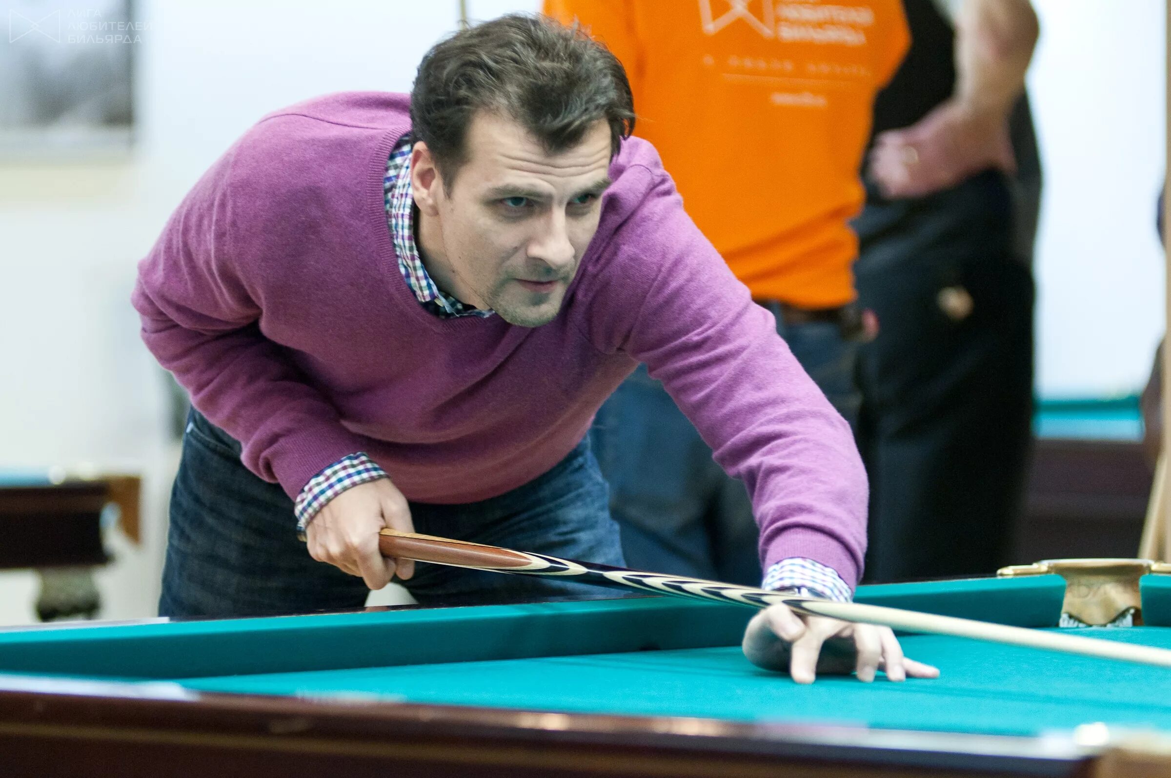 Павел черемисин. Мартин гулд снукер. Андрей осьминин бильярд. Бильярд комментатор. Девлин снукер.