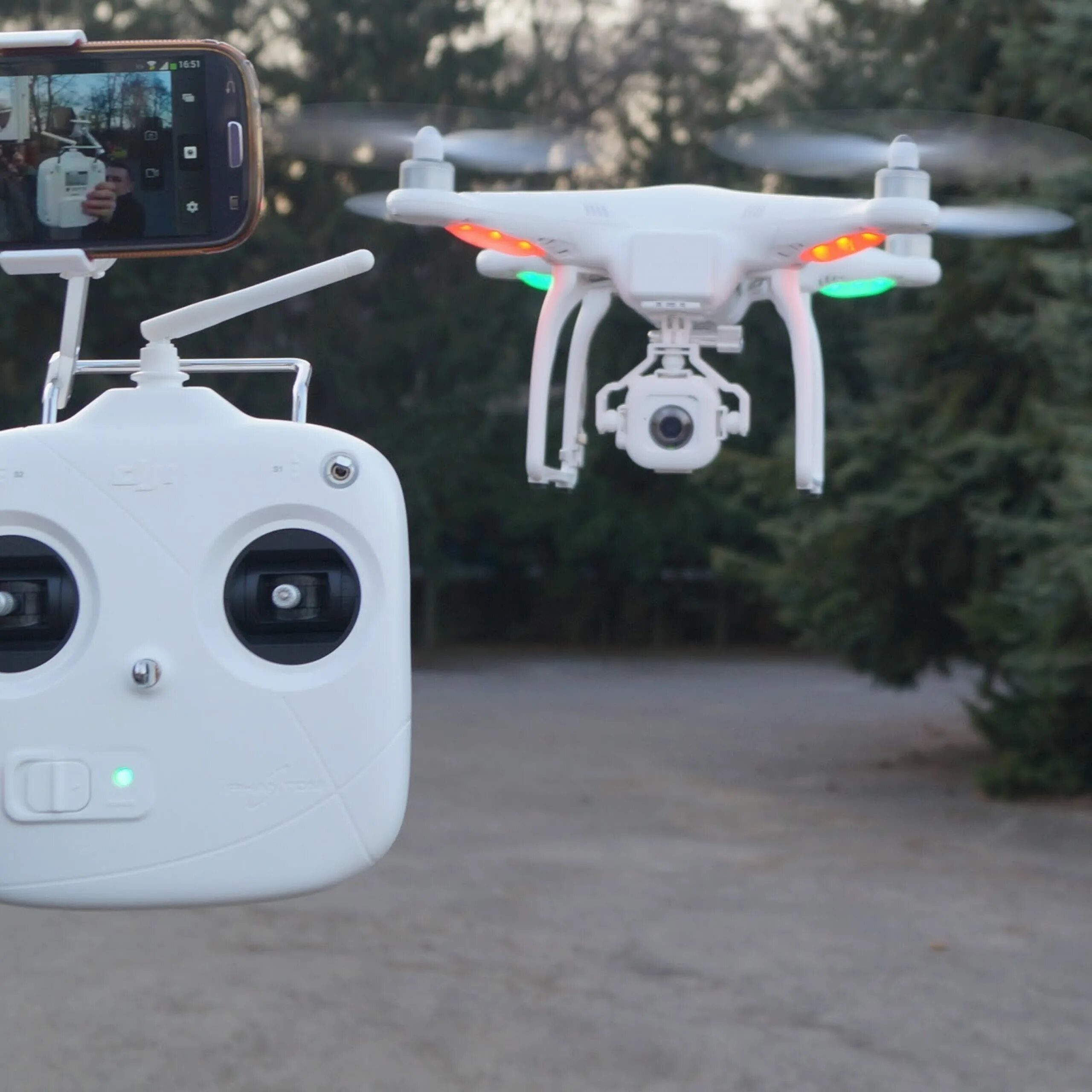 DJI Phantom fc40. Syma x5c пульт управления. Камера DJI p1. Квадрокоптер DJI Specification Phantom.