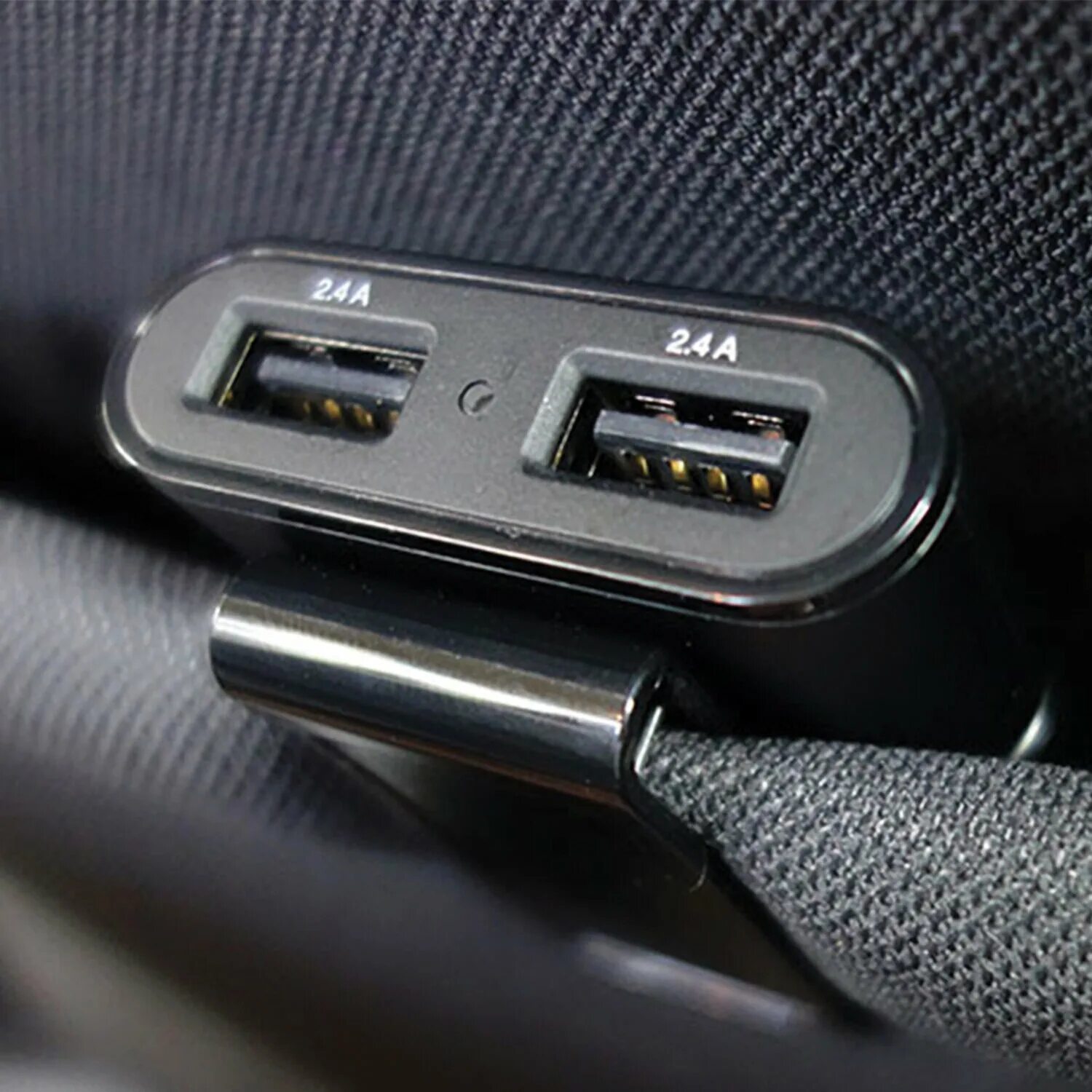 Авто юсб зарядка. Юсб разъем для зарядки 2 а. Budi car Charger автомобильная USB зарядка 7.2a. Автомобильная зарядка юсб тайп си. Автомобильная USB розетка Belkin Ниссан.