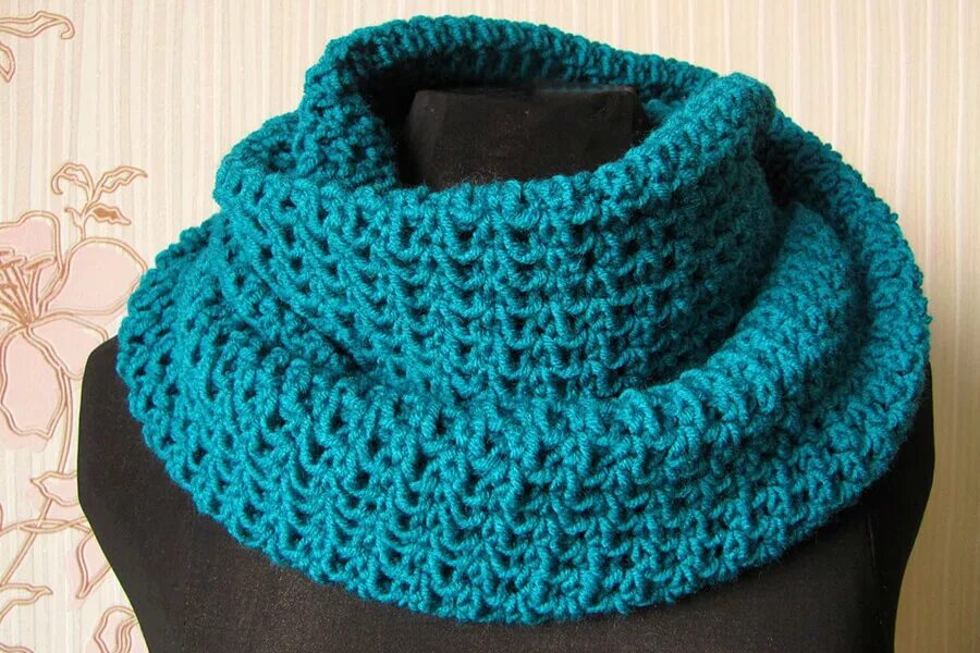 Шарф женский для начинающих. Ажурный шарф спицами. Шарф английской резинкой. Бактус браун. Шарф женский для начинающих.