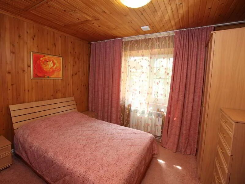 Бунгало парк хаус абзаково. Клуб курово бунгало дмитровское. Бунгало клуб. Бунгало клуб. Бунгало клуб.