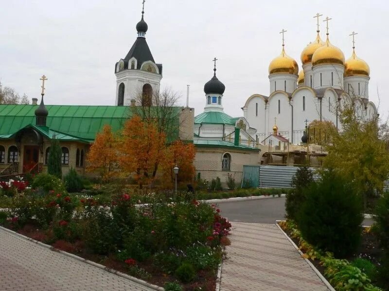 Свято николо васильевский. Свято-Успенский Николо-Васильевский монастырь. Свято Успенский никроловасильевскиймоностырь. Николо-Васильевский монастырь Никольское Свято Успенский. Святоьуспенский ниеоло Вальевский монастырь.