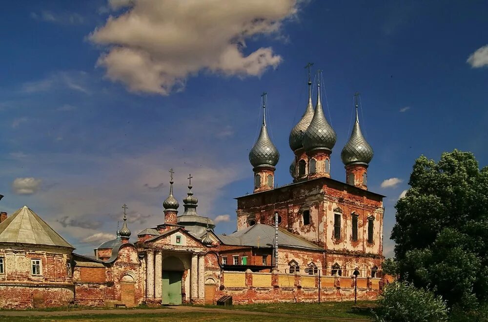 Васильевское поселение. Васильевская церковь шуйский район. шуйский район село васильевское храм. васильевское ивановская область шуйский район. храм троицы васильевское шуйского района.