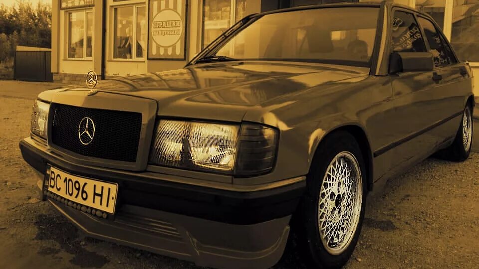 Авито мерседес w124. Мерседес 124 бункер. Дизель 124 кузов. 124 мерс 1991. Мерседес волчонок 124 кузов.