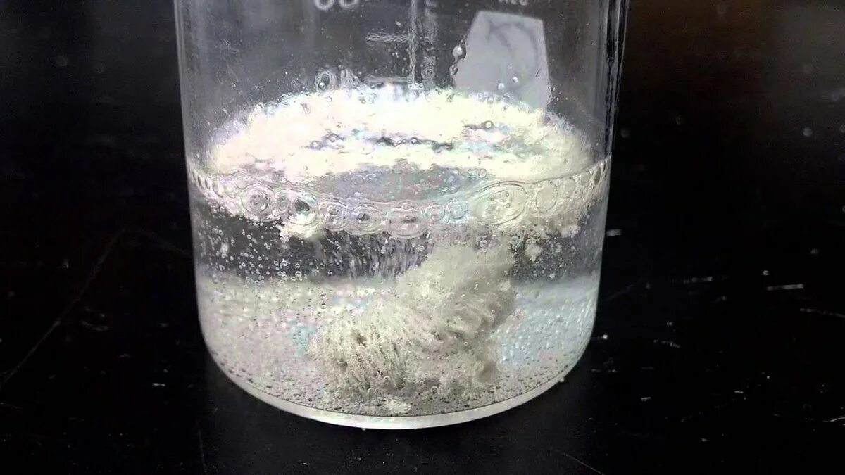 Оксид фосфора v растворяется в воде. Гидроксид кальция известковая вода. известковая вода и вода. известь в воде. известковая вода и известковое молоко.