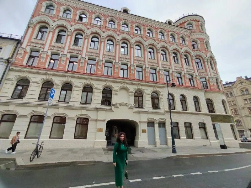 биржевая площадь в москве. рябушинского. ф о шехтель банк рябушинских. банк рябушинского в москве (1903 г. банк рябушинских шехтель.