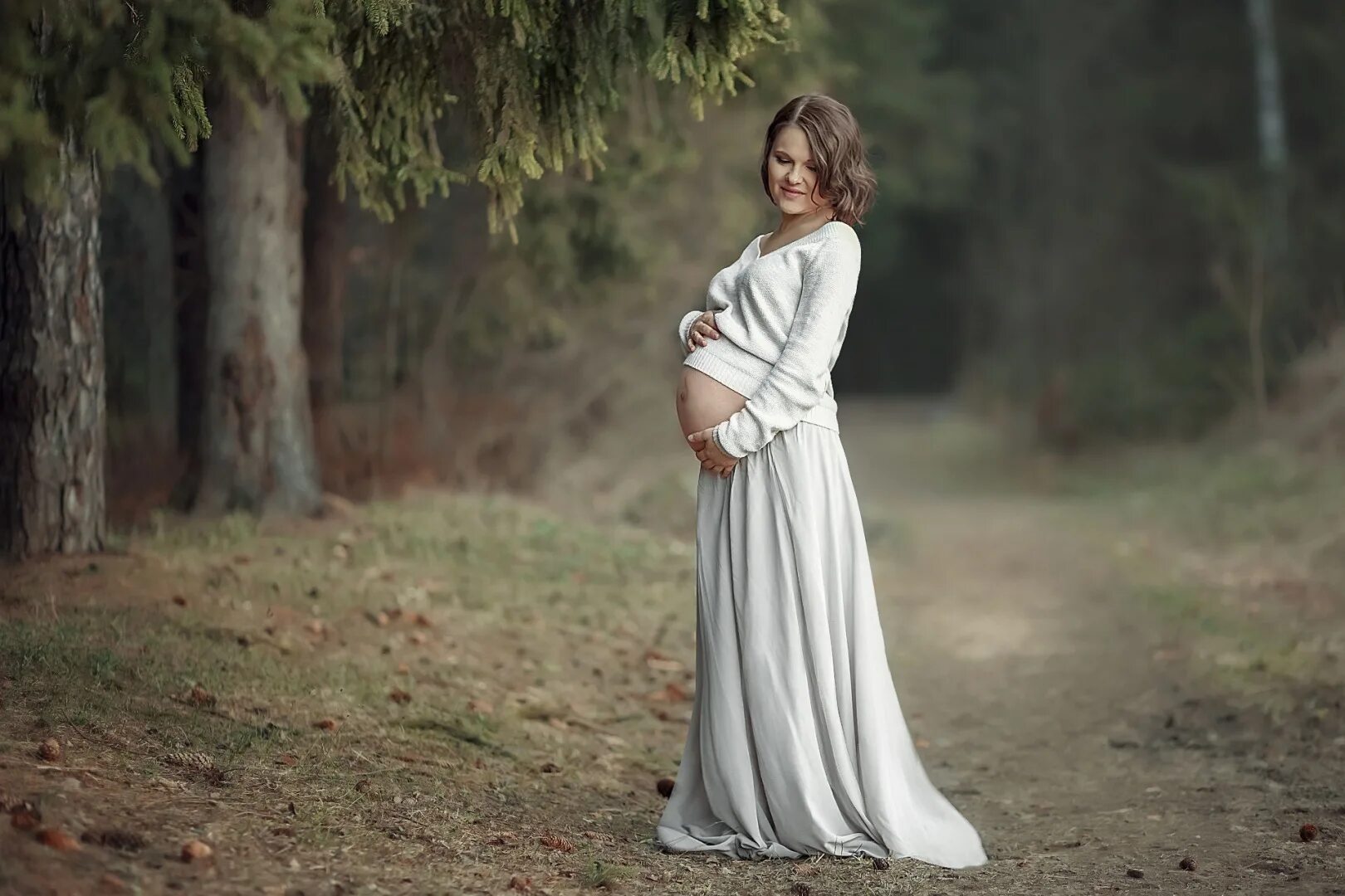 Фотограф беременность. Беременная фотосессия в лесу. Фотосессия беременной на природе. Фотосессия беременности на природе. Фотосессия беременных в лесу.