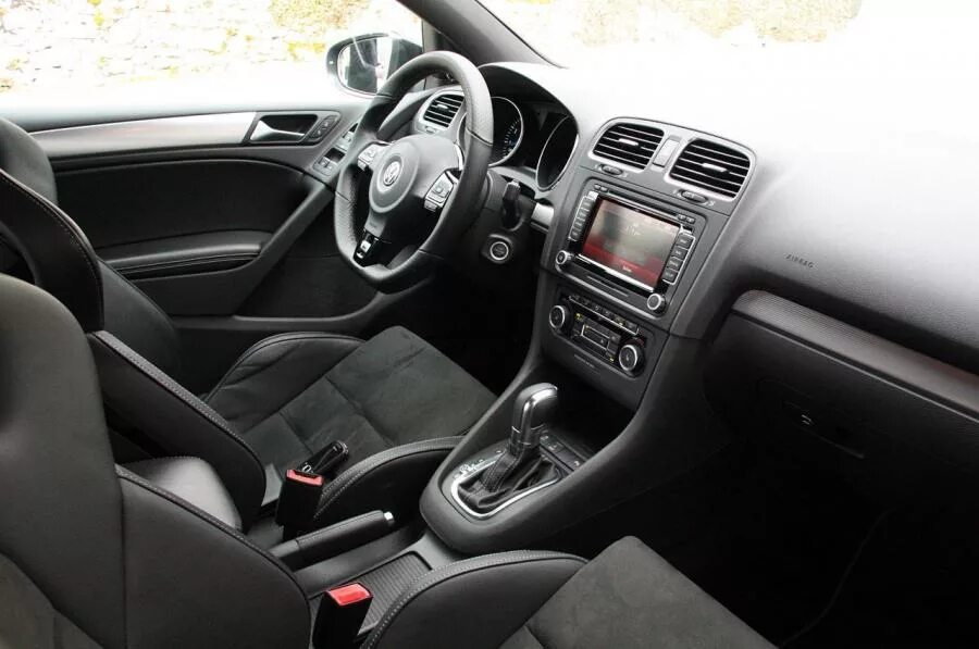 Купить б/у Volkswagen Golf VI 1.2 MT (105 л.с.) бензин механика в Краснодаре: си
