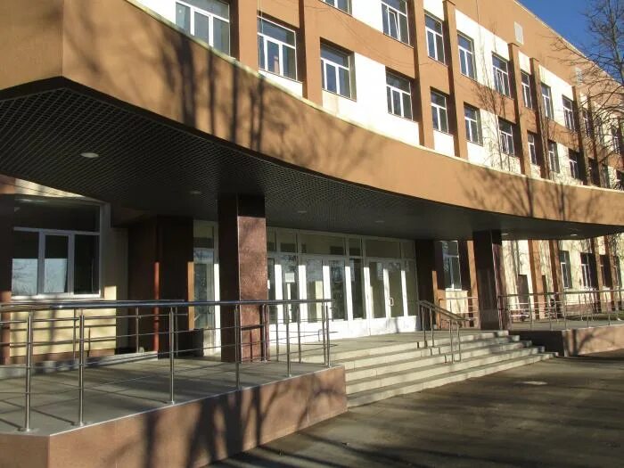 Оптико-механический лицей санкт-петербург. Лицей полюстровский. Лицей 126 калининского района полюстровский 61. Лицей полюстровский. Лицей 126 калининского района.