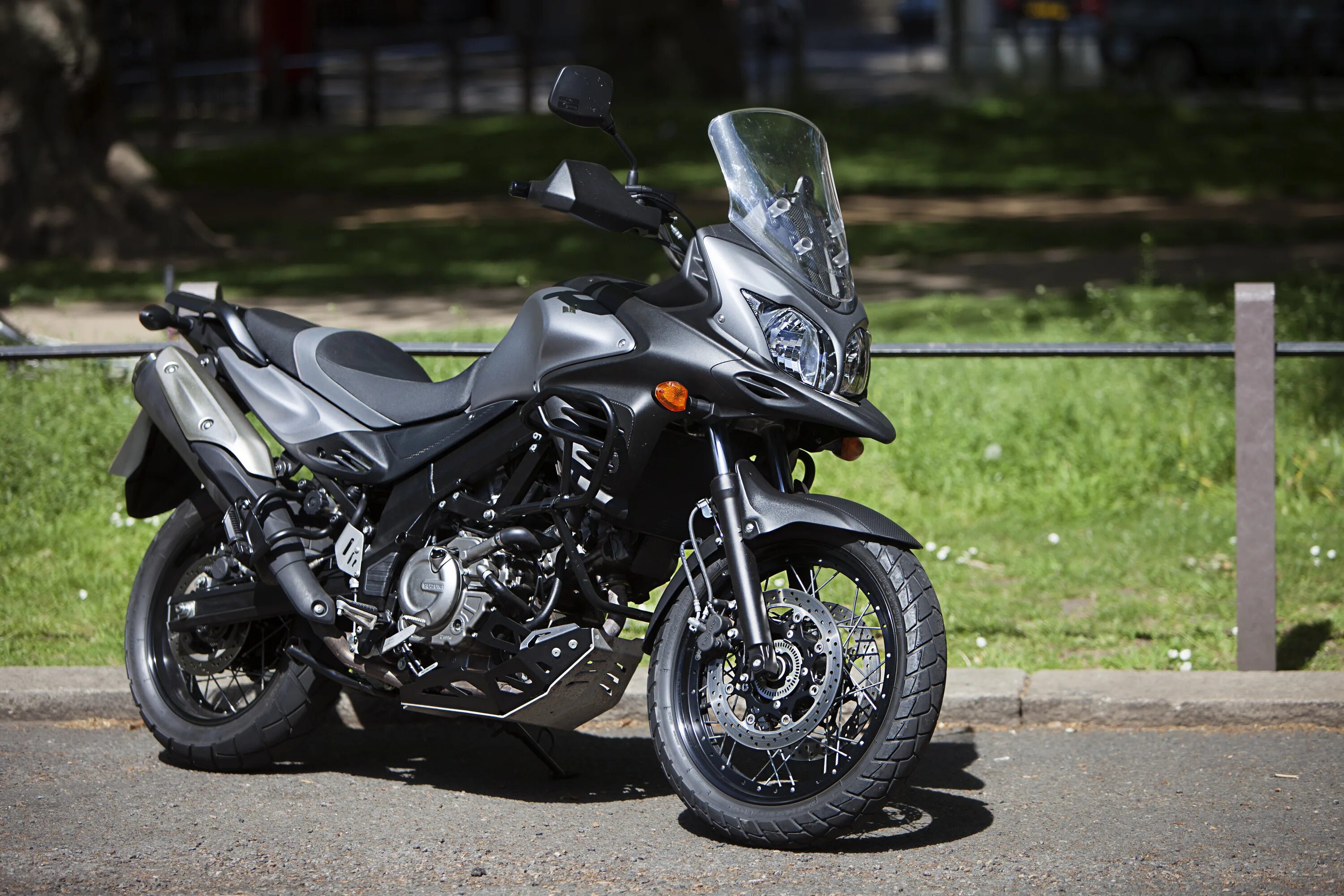 V strom купить. Suzuki v-Strom 650 XT. Suzuki v-Strom 650 XT ABS. Suzuki dl650 v-Strom 2021. Suzuki v-Strom 650 2012.