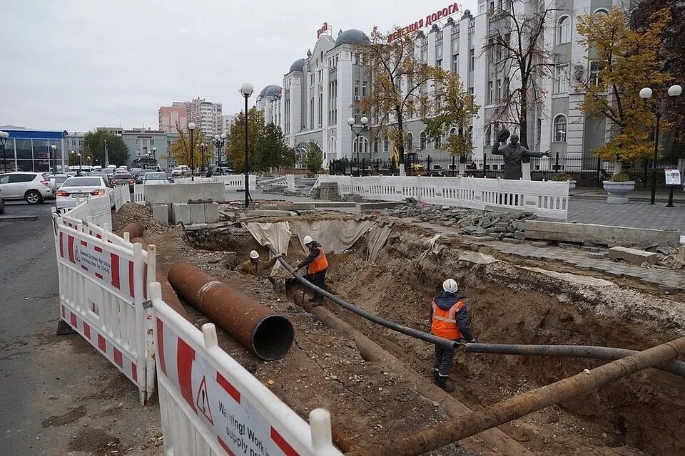 Теплотрасса Москва. Перекладка тепловых сетей. Ремонт теплотрассы на проезжей части. Ремонт теплосетей. Тепловые сети самара