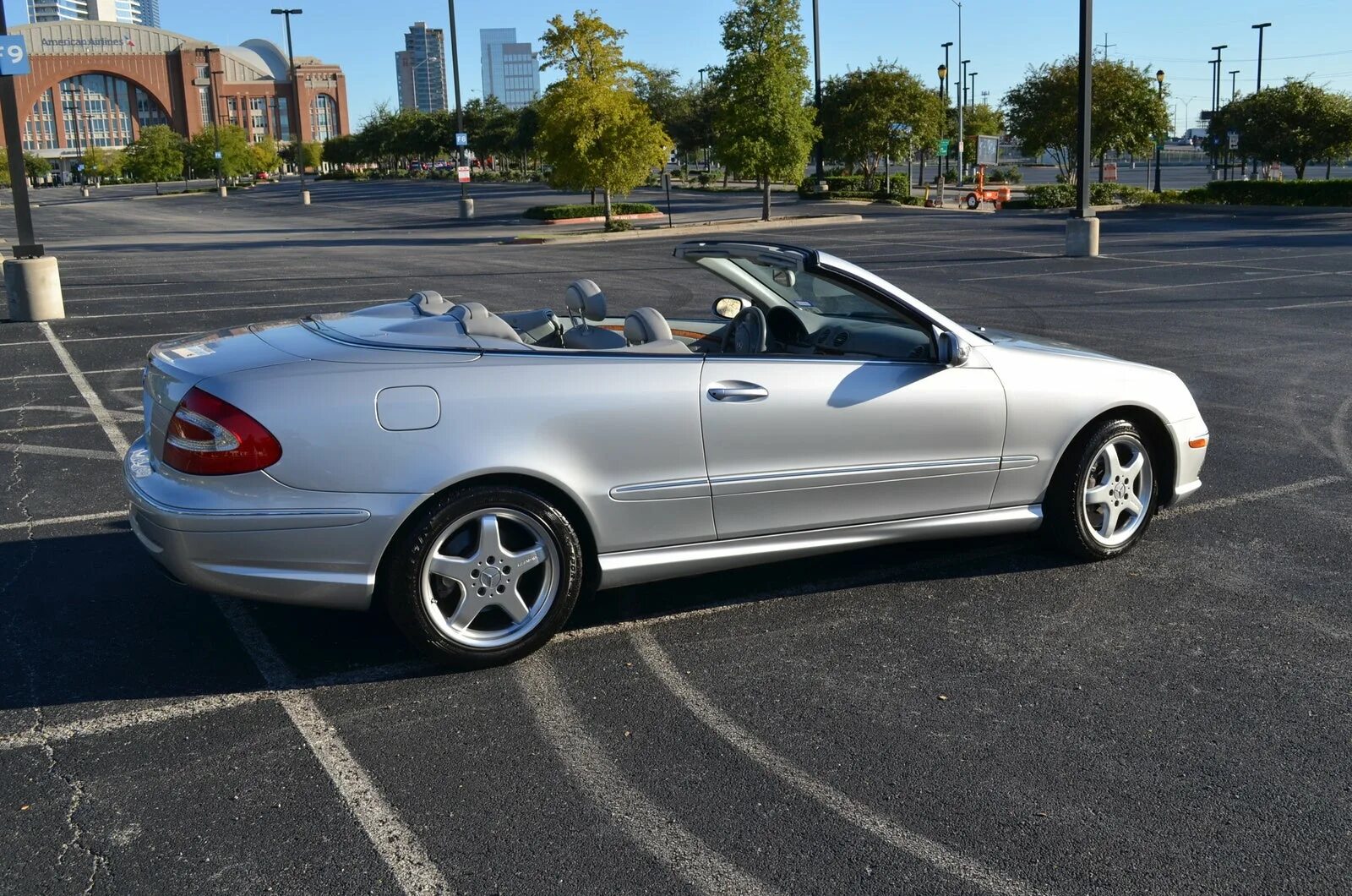 Mercedes CLK 2004. Мерседес CLK 2004. Mercedes-Benz CLK-class 2004. Mercedes CLK кабриолет 2004. Купе 2000 годов