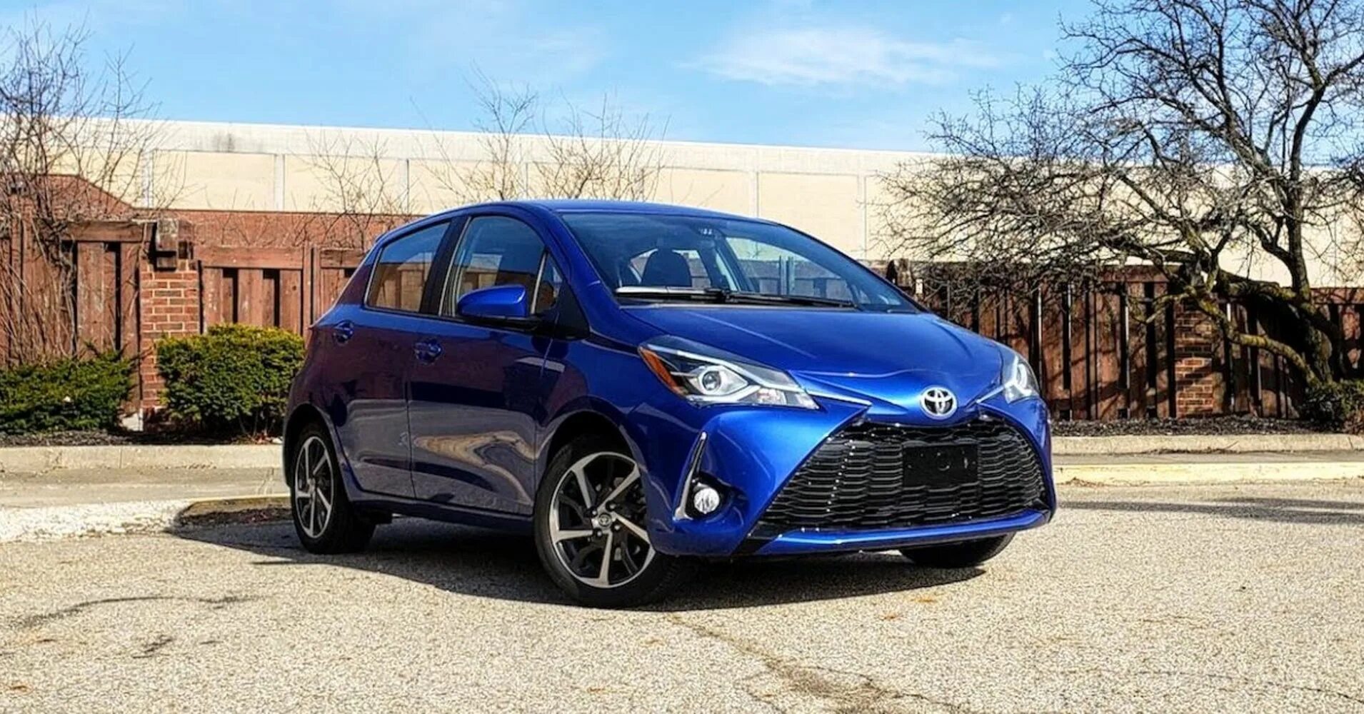 Toyota vitz 2018. Тойота Витц 2018. Тойота Vitz 2018. Тойота Ярис 2018. Toyota Vitz 2017.