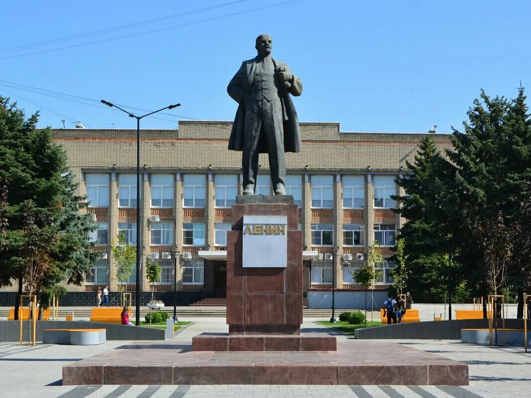 статуя ленина челябинск. площадь ленина йошкар-ола. памятник ленину (йошкар-ола). площадь владимира ильича ленина. владимир ильич ленин, подольск, площадь ленина.