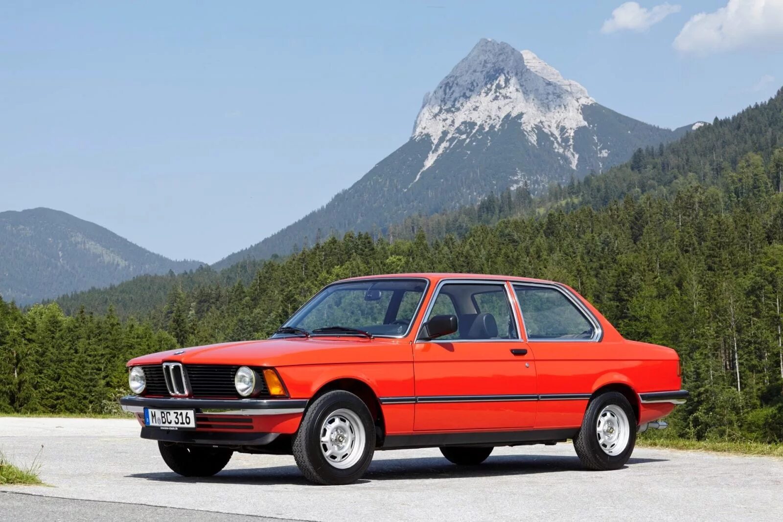 BMW 3 e21. BMW e21 318i. БМВ 316 е21. БМВ е21 купе. 3 к 80 года