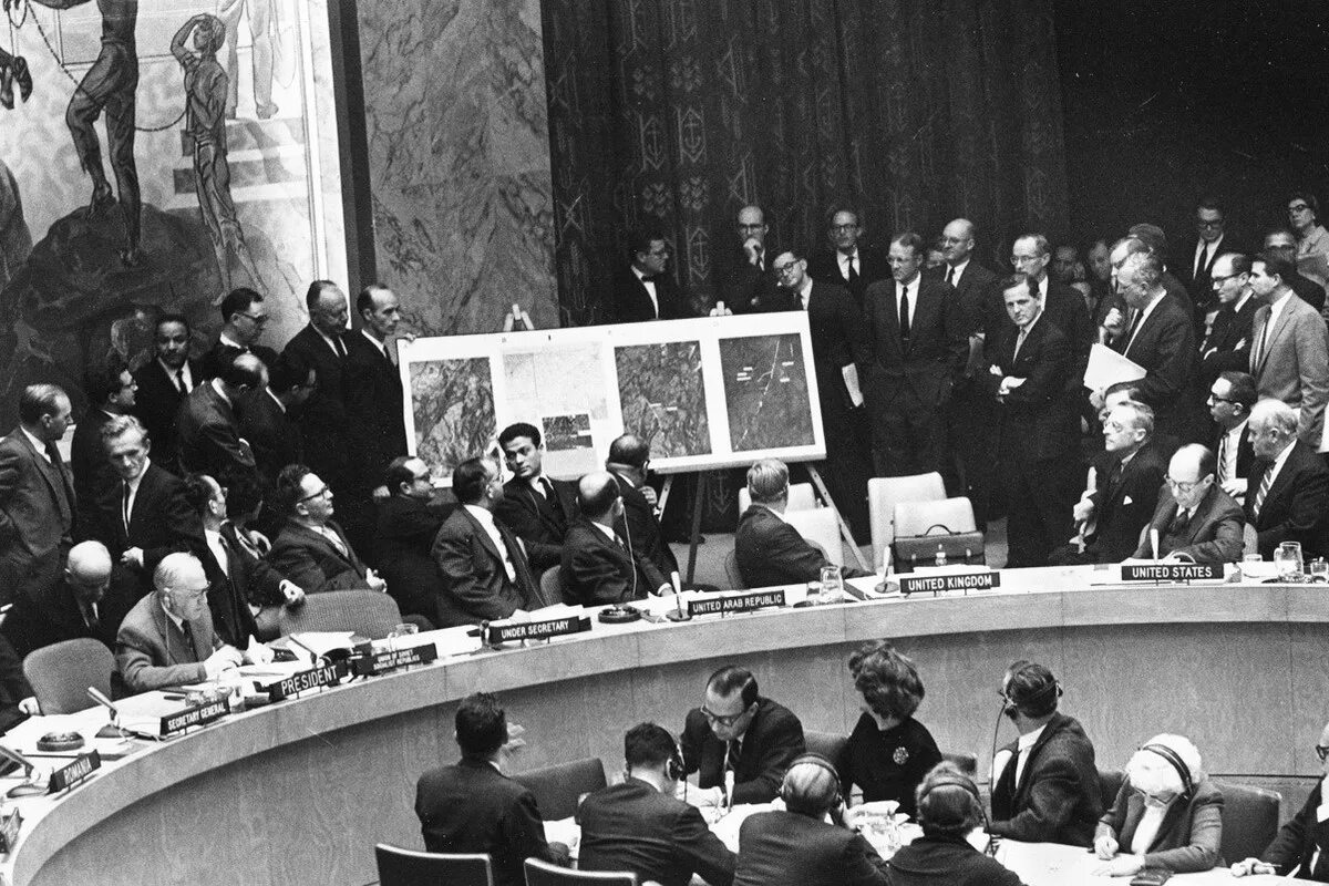 Кубинский конфликт. Заседание ООН Карибский кризис. Карибский кризис 1962 года фото. Кубинский кризис 1962.