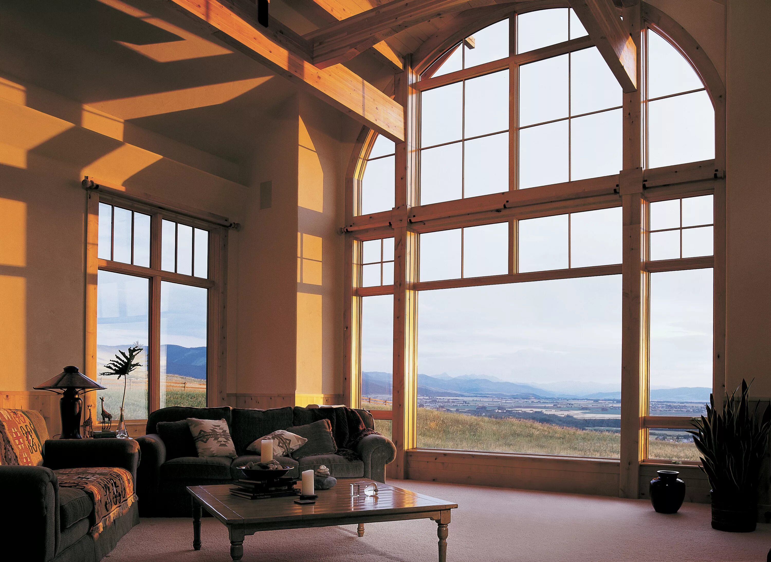 Панорамные окна. Панорамные окна в частном доме. Большие панорамные окна. Деревянные окна.