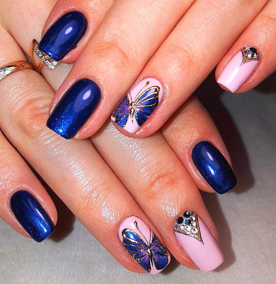 Красивые синие ногти. Маникюр с бабочками. Маникюр с синими бабочками. Красивые ногти гель.
