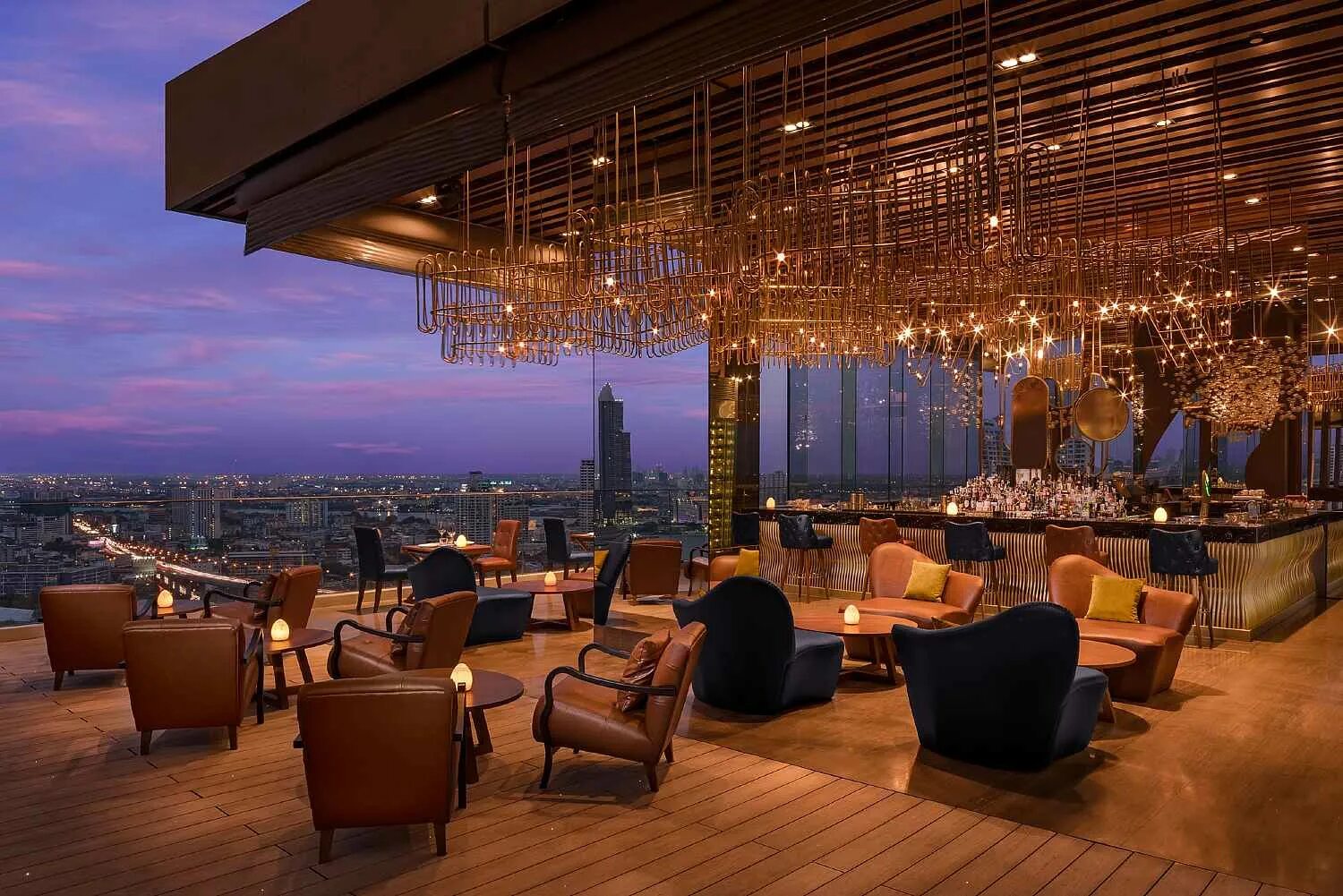 Кафе в бангкоке. Sky Bar Бангкок. Лебуа ресторан Бангкок. Бар «Sky», Бангкок. Панорамный бар Бангкок.