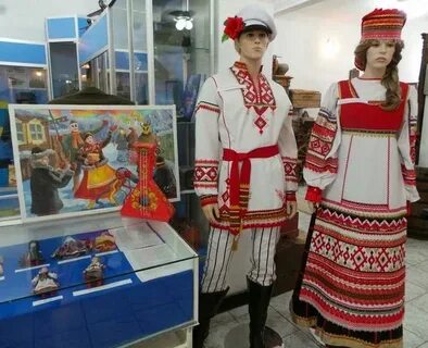 Национальные костюмы народов урала