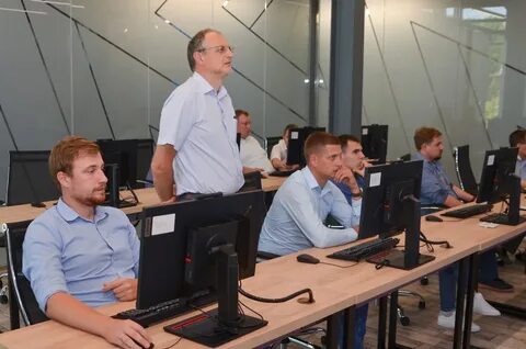 Специалистов д