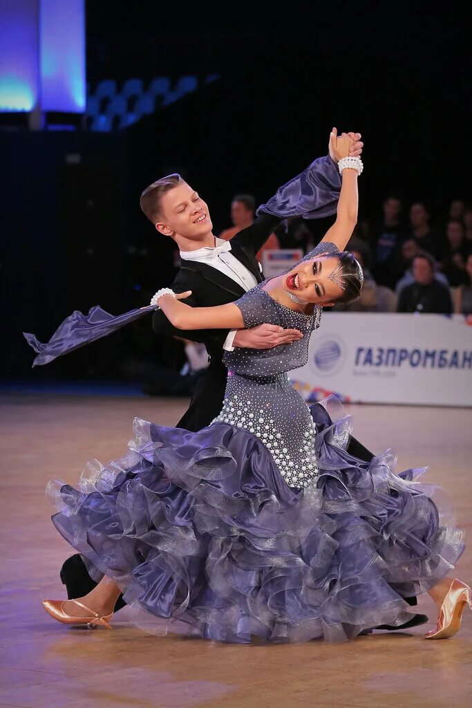 Аякс танцевальный клуб ковров. Dance vftsarr. Dance vftsarr. Всероссийская федерация танцевального спорта. Федерация танцевального спорта логотип.