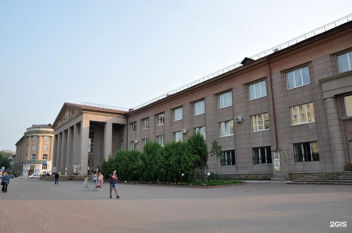 Дворец культуры железнодорожников ул цвиллинга 54. Дворец культуры железнодорожников челябинск. цвиллинга 54 челябинск дк железнодорожников. железнодорожников дк челя. дк железнодорожников челябинск зал.