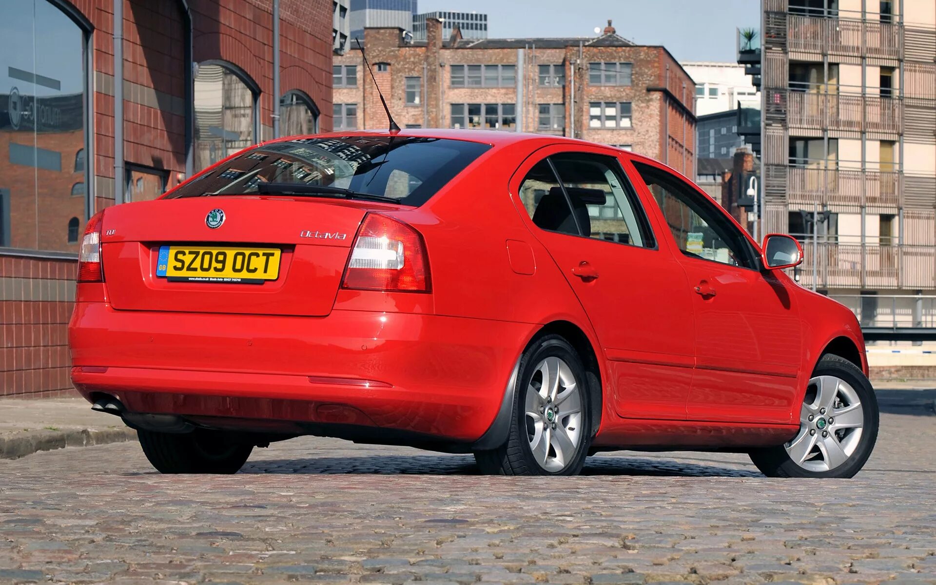 Д13 2008. Skoda Octavia хэтчбек.