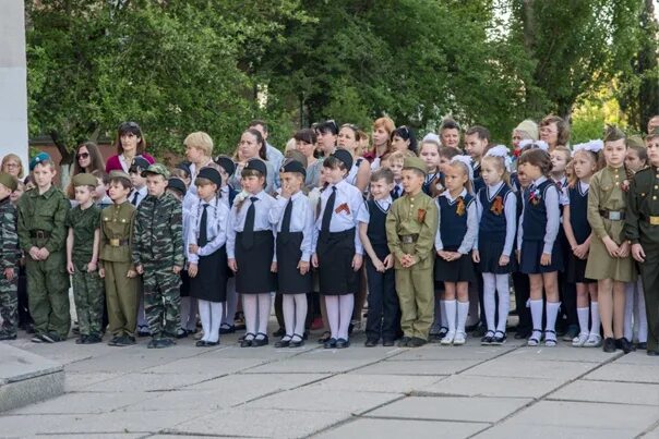 День победы линейка в начальной школе. Школа на ткацкой 47. Мероприятия посвященные дню победы. День победы линейка в начальной школе. День победы линейка в начальной школе.