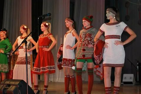 Современный удмуртский костюм