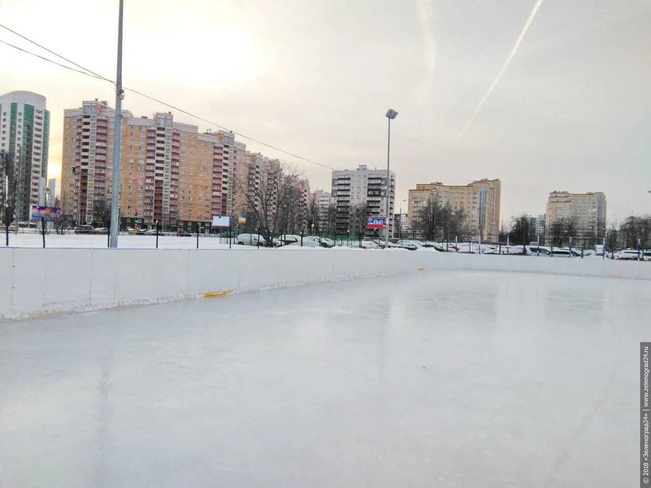 Каток 20 район Зеленоград. Каток в 9 районе Зеленоград. Каток Центральный проспект Зеленоград. Каток в 16 районе. Каток на юности зеленоград