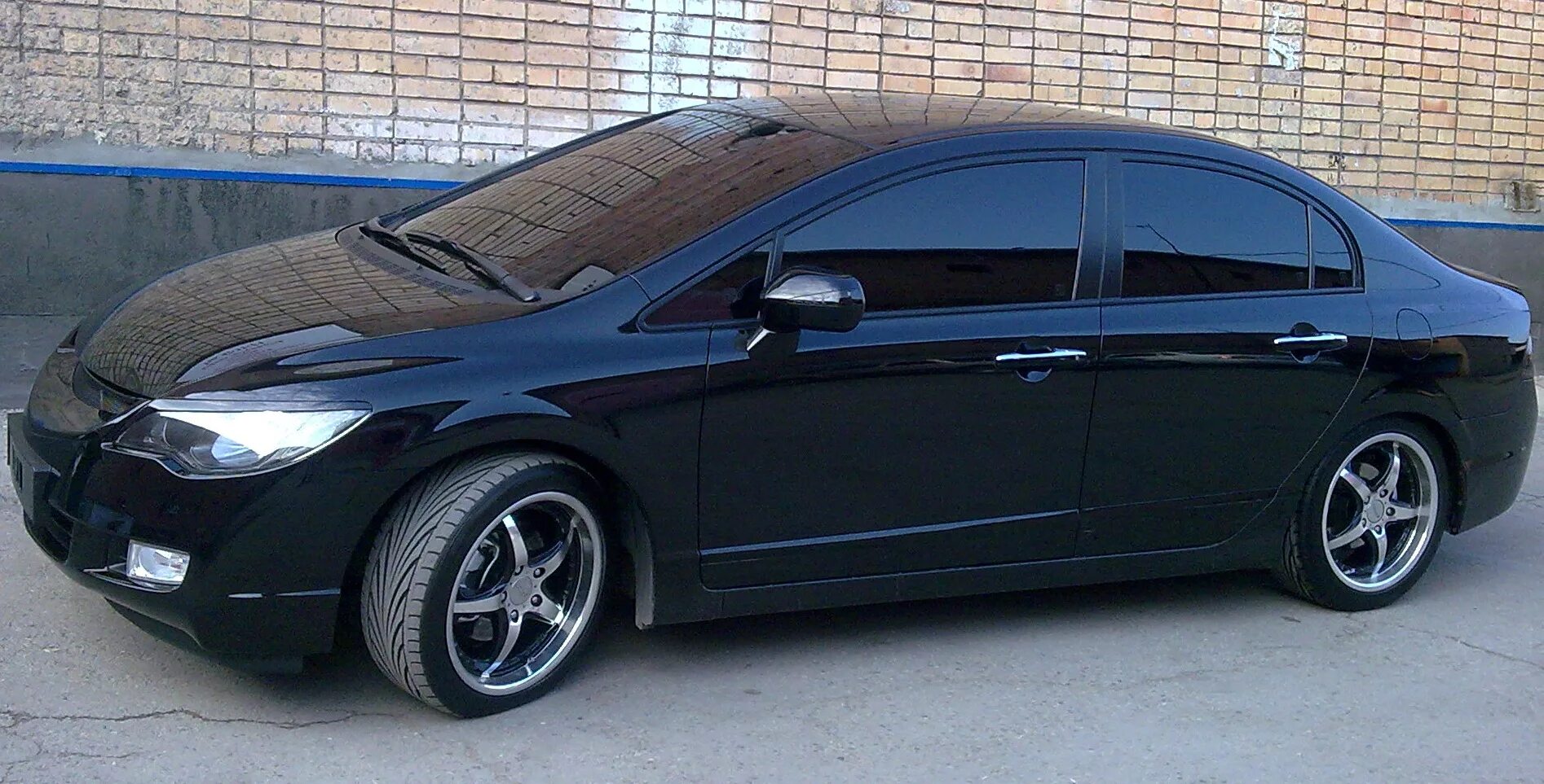 Honda Civic 4D (8G) 1.8 бензиновый 2010 SnowFlake car на DRIVE2
