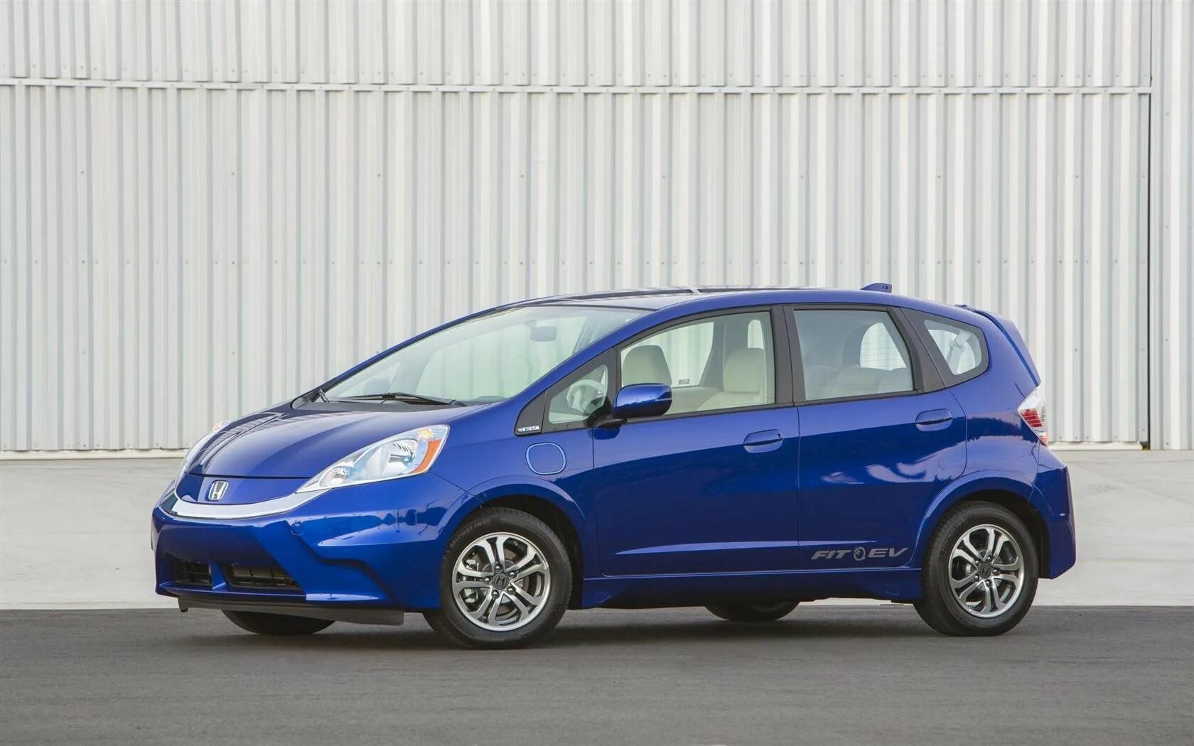 Хонда фит 2013. Honda Fit ev 2013-. Машина Honda Fit 2013. Хонда фит 2013 фит.