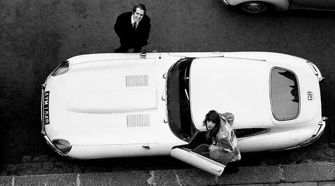 Jane a car