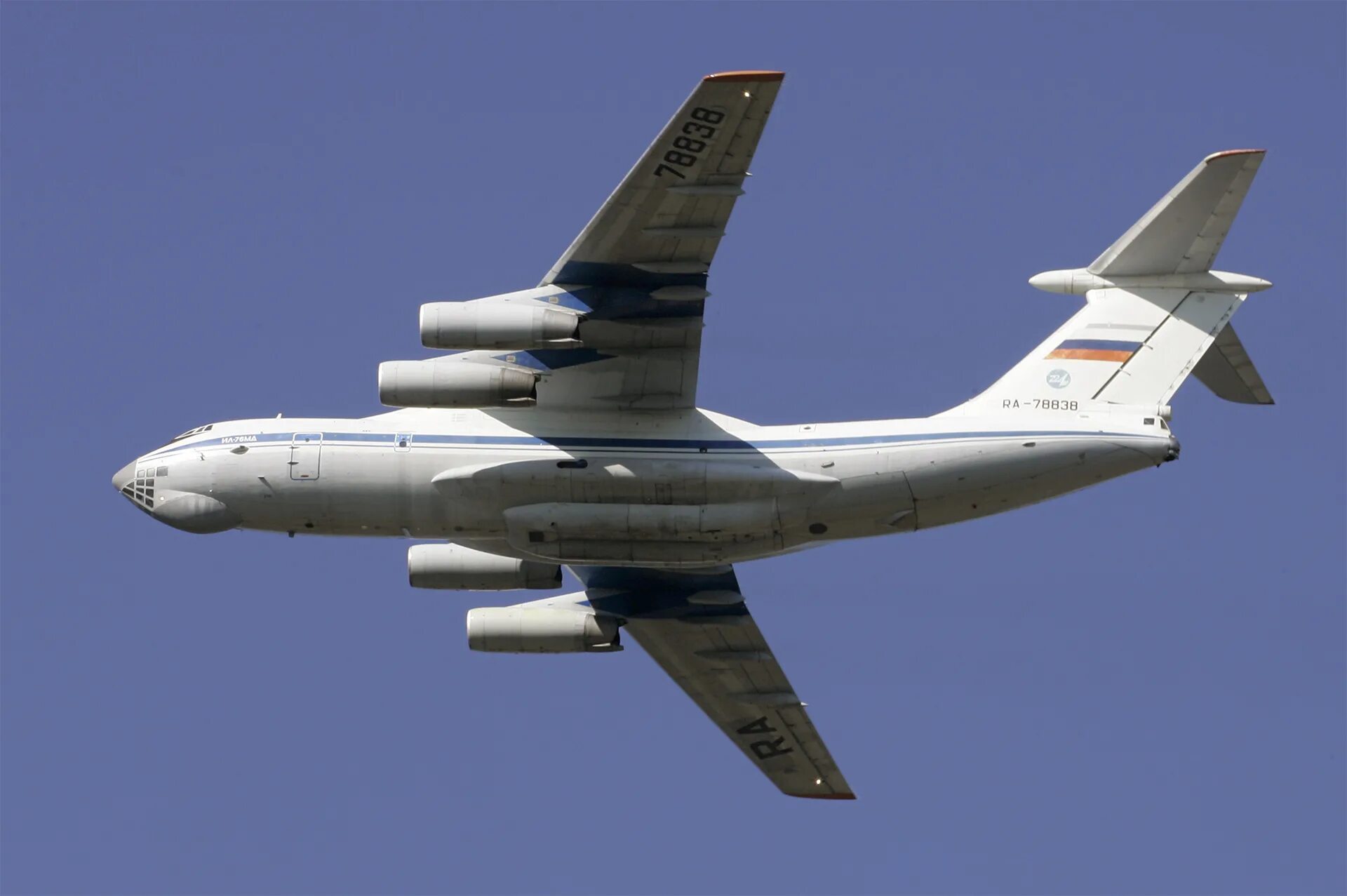 Самолет 4 россии. Ил-76 Скай Гейтс. Ил 76 винтовой. Ил 76 ВВС Индии. Самолёт ил-76 фото.