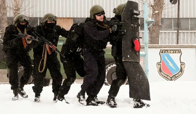 Спецназ гуин тайфун. Осн тайфун уфсин. Петербург тайфун. Петербург тайфун. Петербург тайфун.