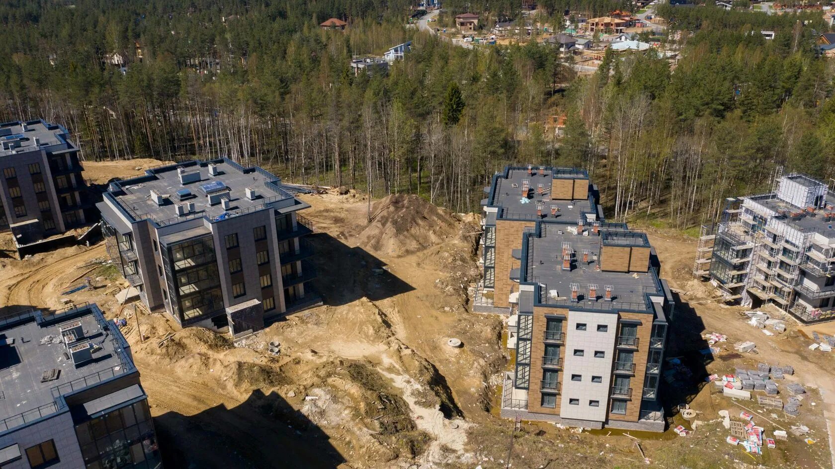 2. Горки парк самолет жк. Горки парк жилой комплекс кузьмолово. Beсамалёд застройщика горки парк. Горки парк самолет жк.