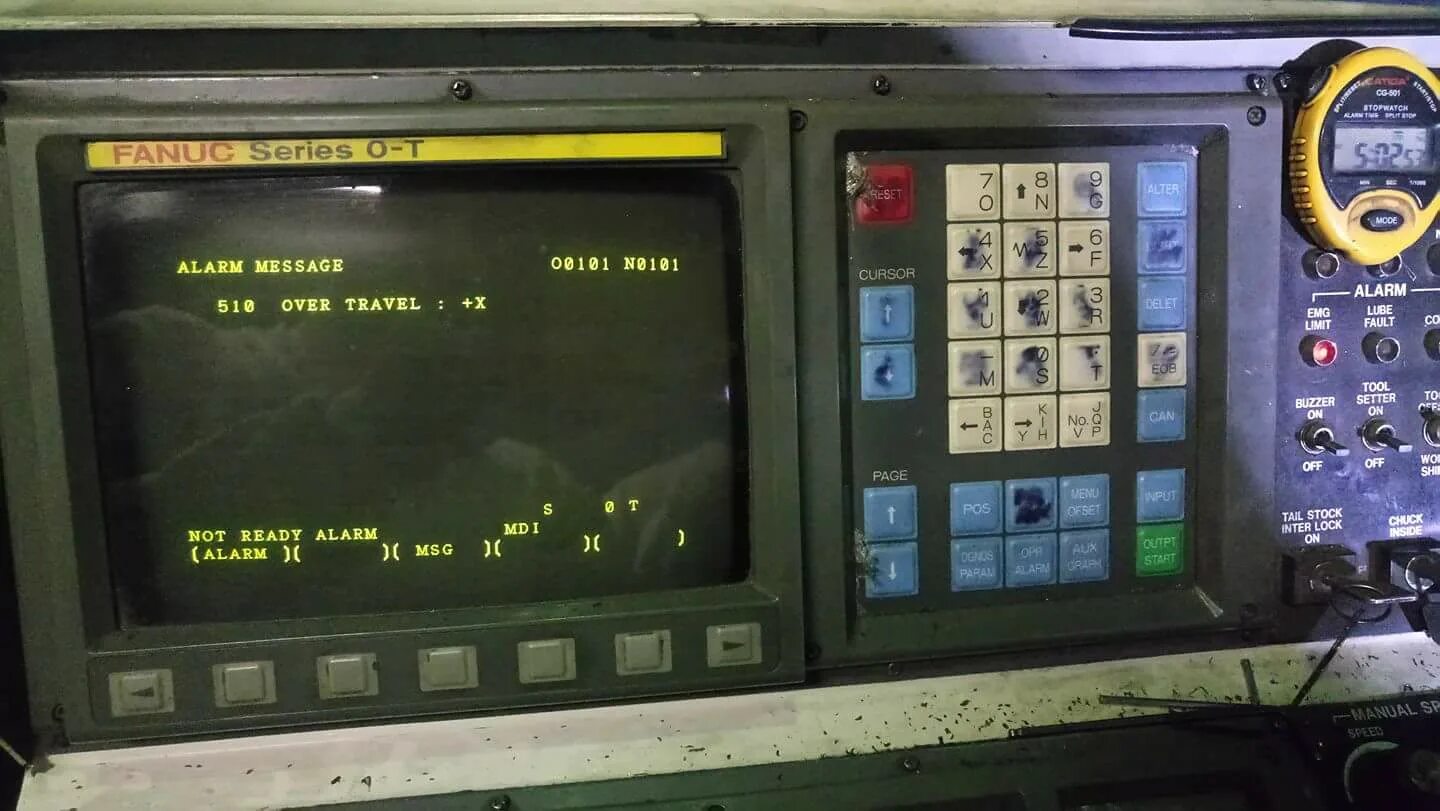 Fanuc ошибки. Стойка чпу fanuc кнопки. стойка фанук 2025. g98 fanuc токарный. fanuc series xe 20 чпу.
