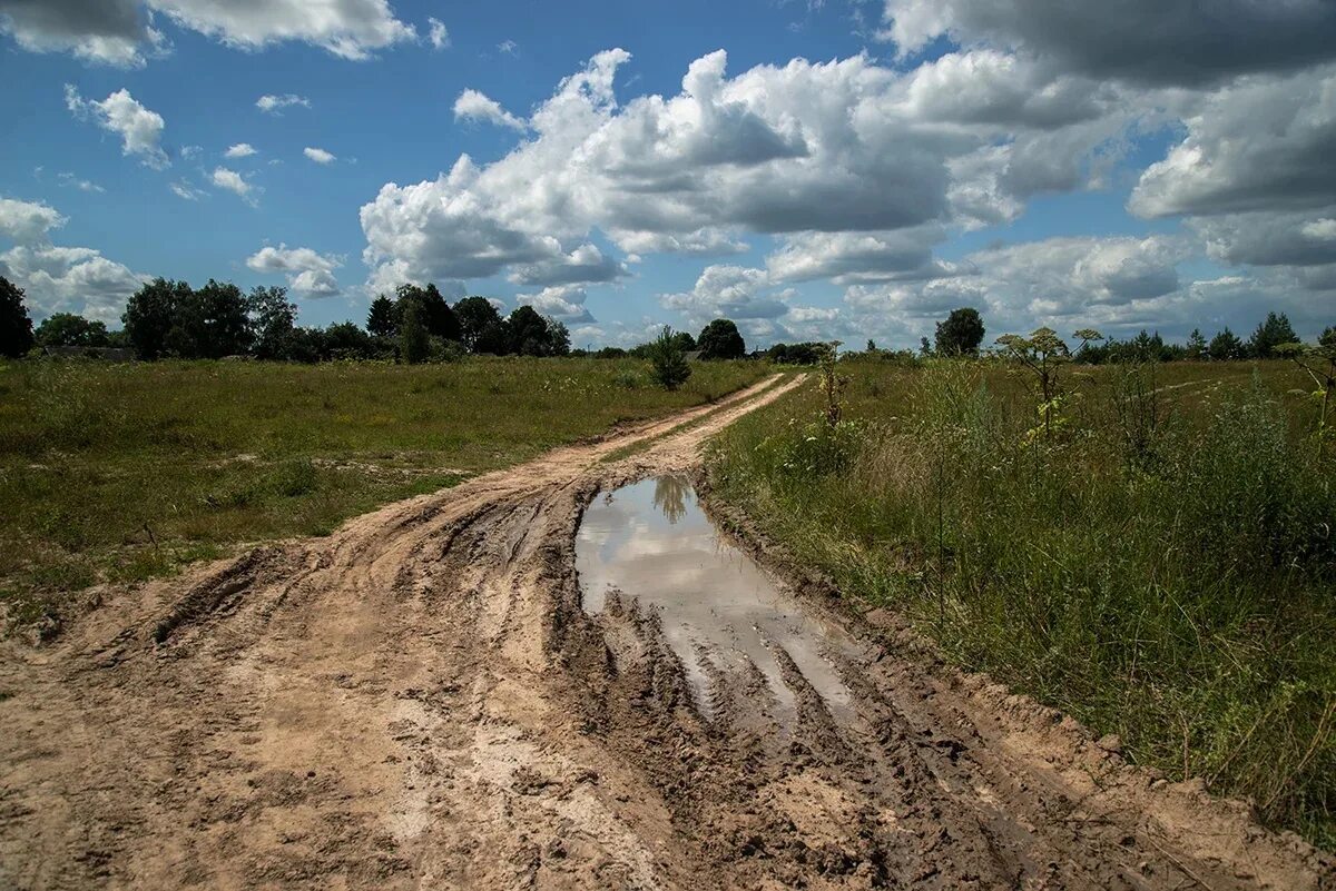 Поселковая дорога. Сельская Проселочная дорога. Проселочная грунтовая дорога. Деревенские дороги. Дорога в деревне.