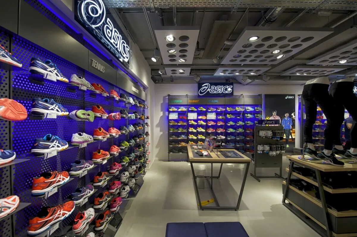 Магазин asics в москве