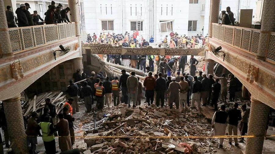 Число погибших после теракта. 30 Января в Пешаваре (Пакистан). Пешавар Пакистан теракт.