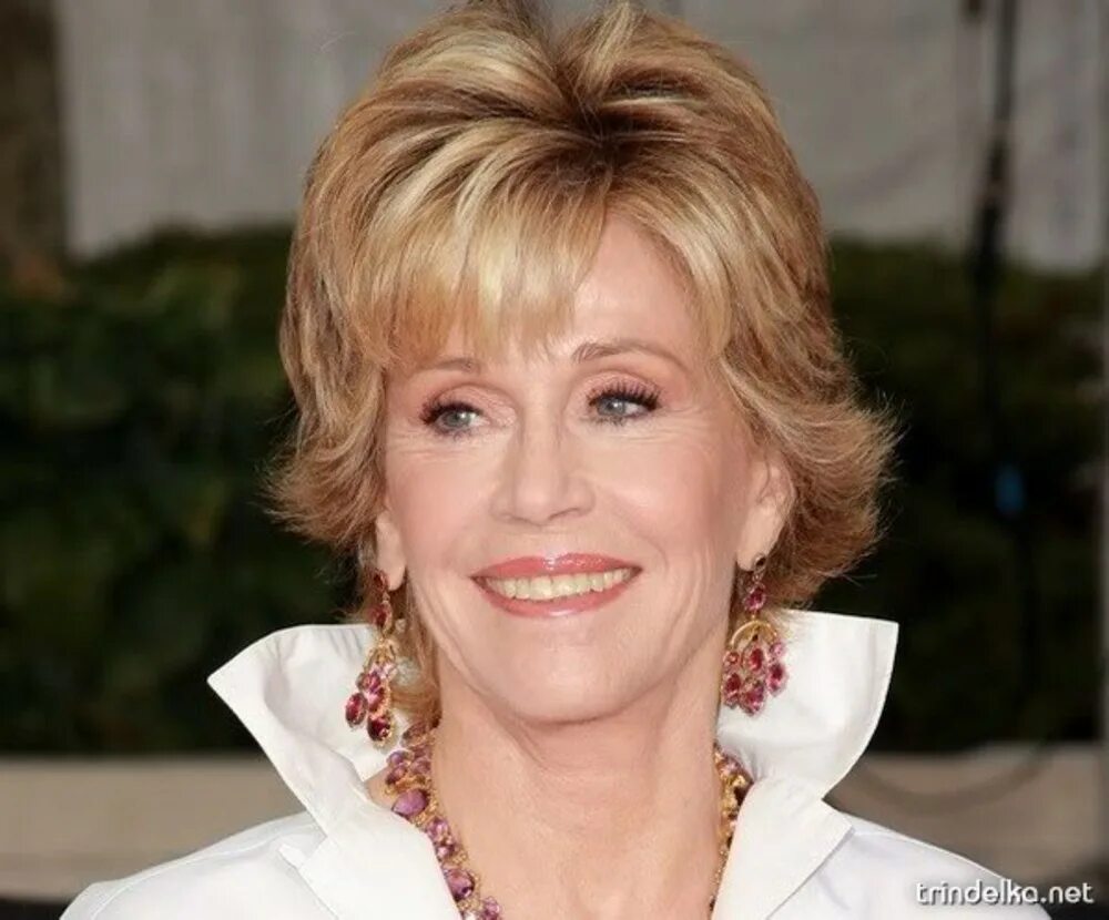 Jane Fonda. Джейн фонда 50. Джейн фонда стрижка. Джейн фонда стрижки в возрасте. Стрижки после 60 каскад