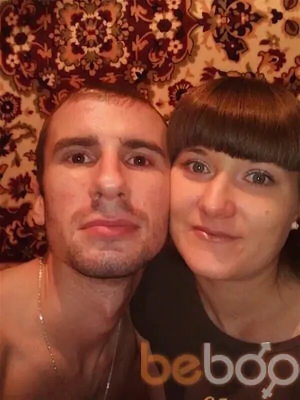 Парня для сем пары. Парень ищет семейную пару. семейные пары ищут молодого человека. пара ищет парня. семейная пара ищет молодого человека.