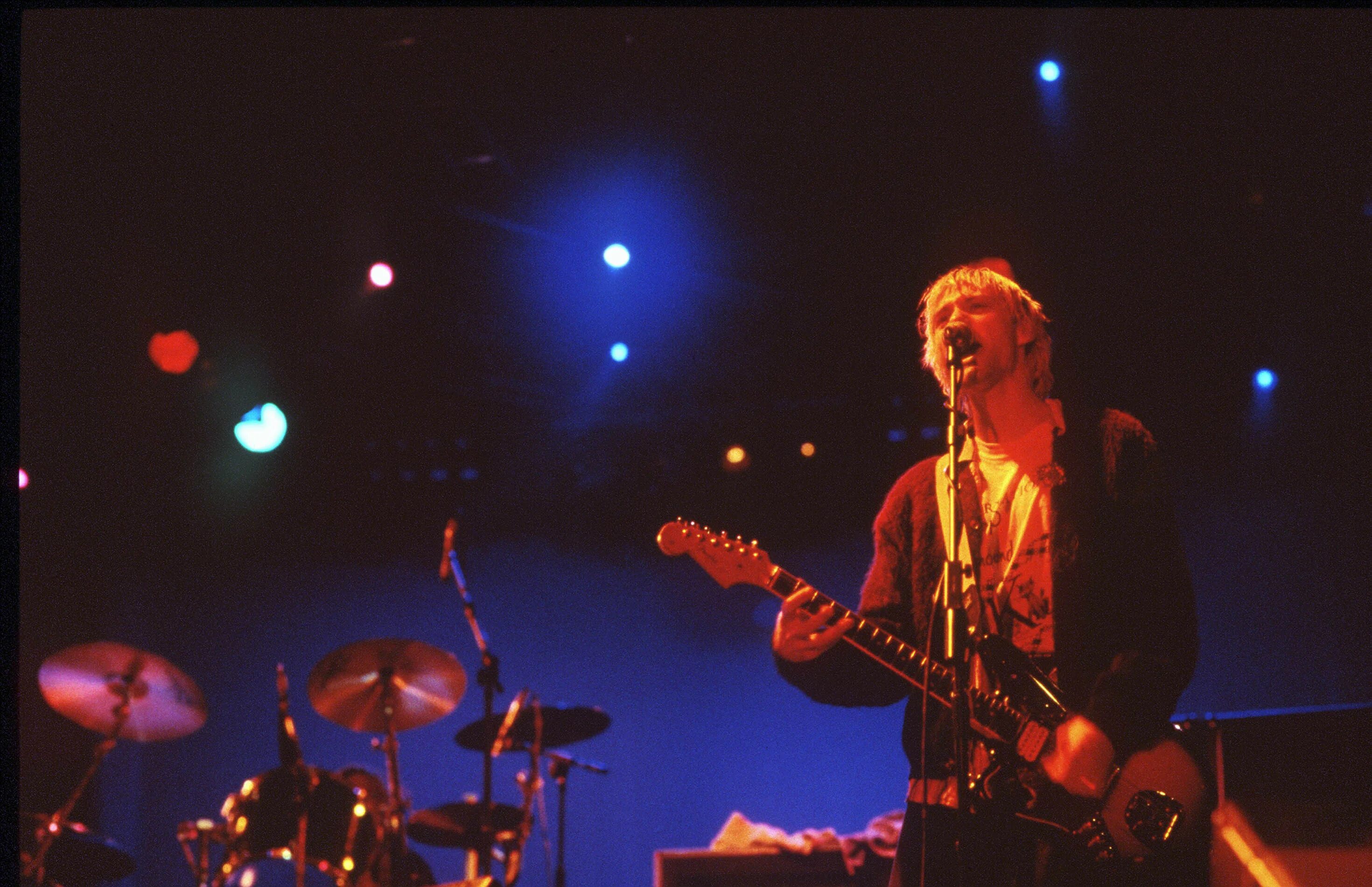 Nirvana Roskilde Festival. 1992 Nirvana Live Finland. Нирвана 1992 год фестиваль. Kurt Cobain Roskilde Festival. Nirvana stay