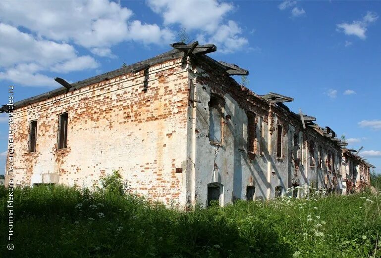 Семигородняя Успенская пустынь. Возрождение Семигородняя. Возрождение поселок Вологодская область. Семигороднее Харовский район Вологодской области.